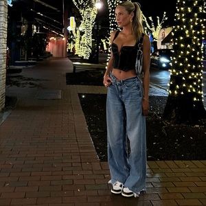 American Eagle Super High Waisted Baggy Wide Leg Jean